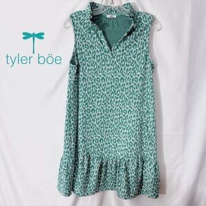 Tyler Böe Paula Green/White Leopard Print Sleeveless Ruffle V-Neck Mini Dress